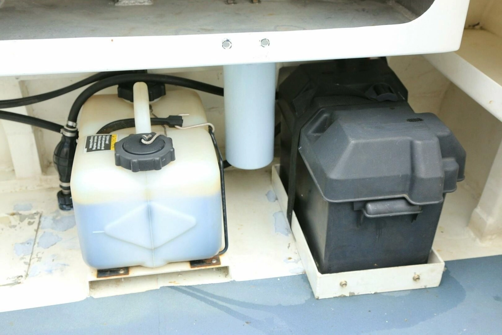 2002 SeaArk 25 V Commander SAMA 1365