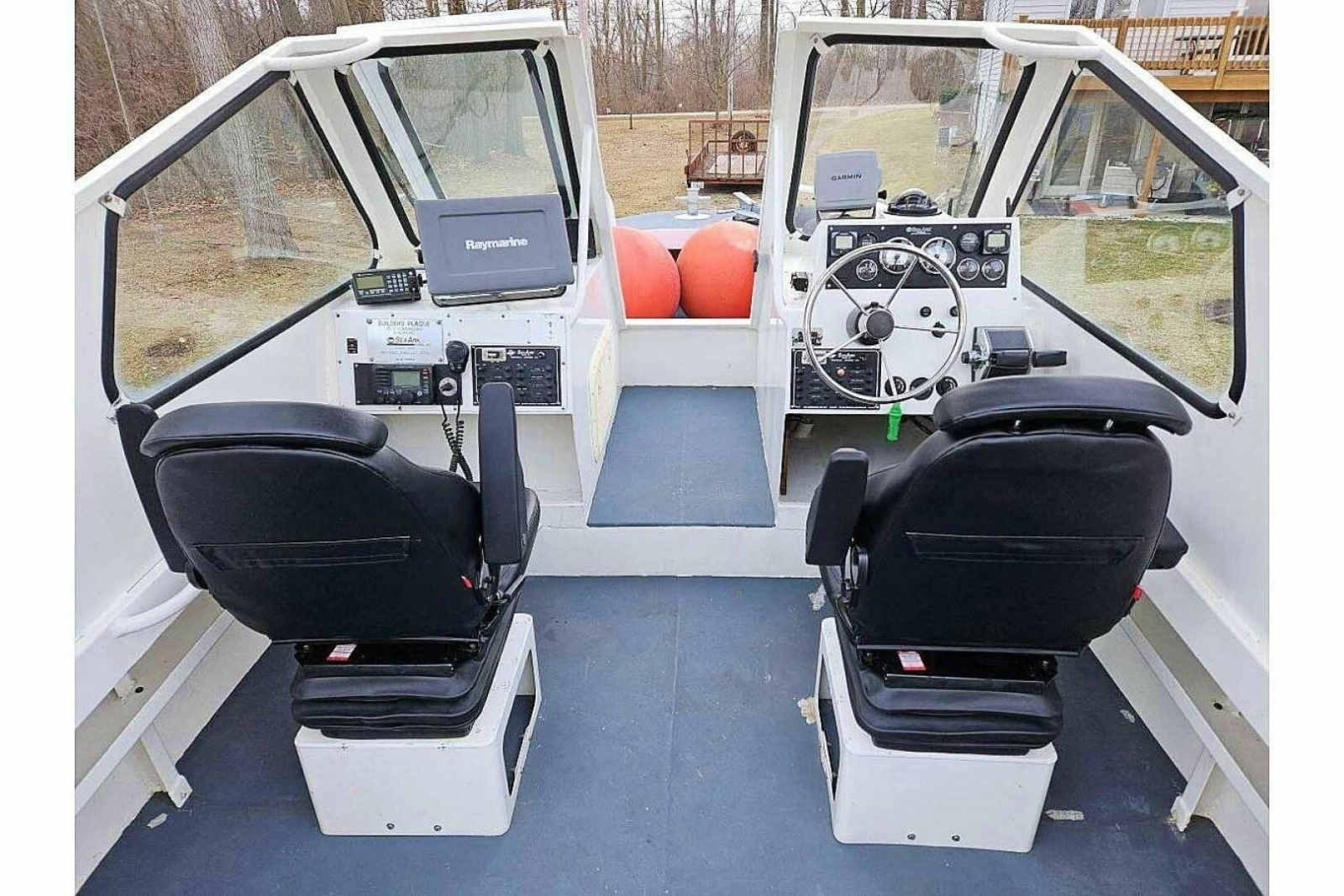 2002 SeaArk 25 V Commander SAMA 1365