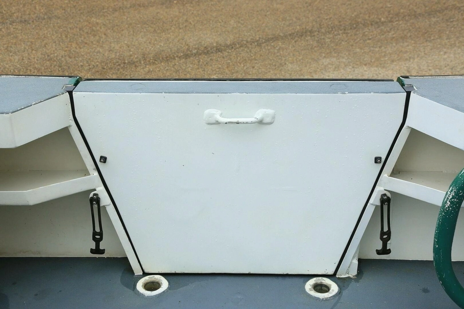 2002 SeaArk 25 V Commander SAMA 1365