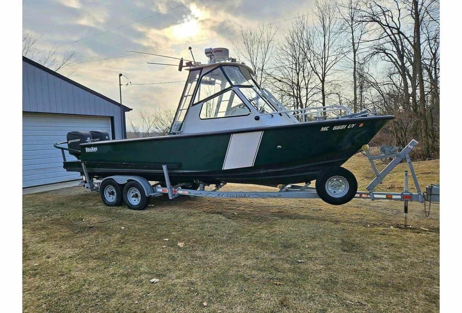 2002 SeaArk 25 V Commander SAMA 1365