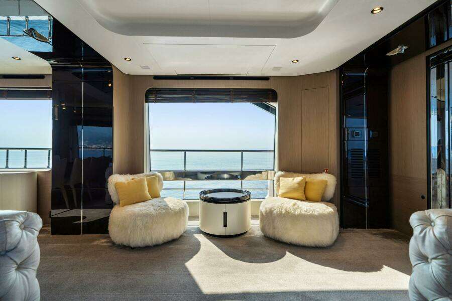 CHILLIN rsquo  88ft Azimut Yacht For Sale
