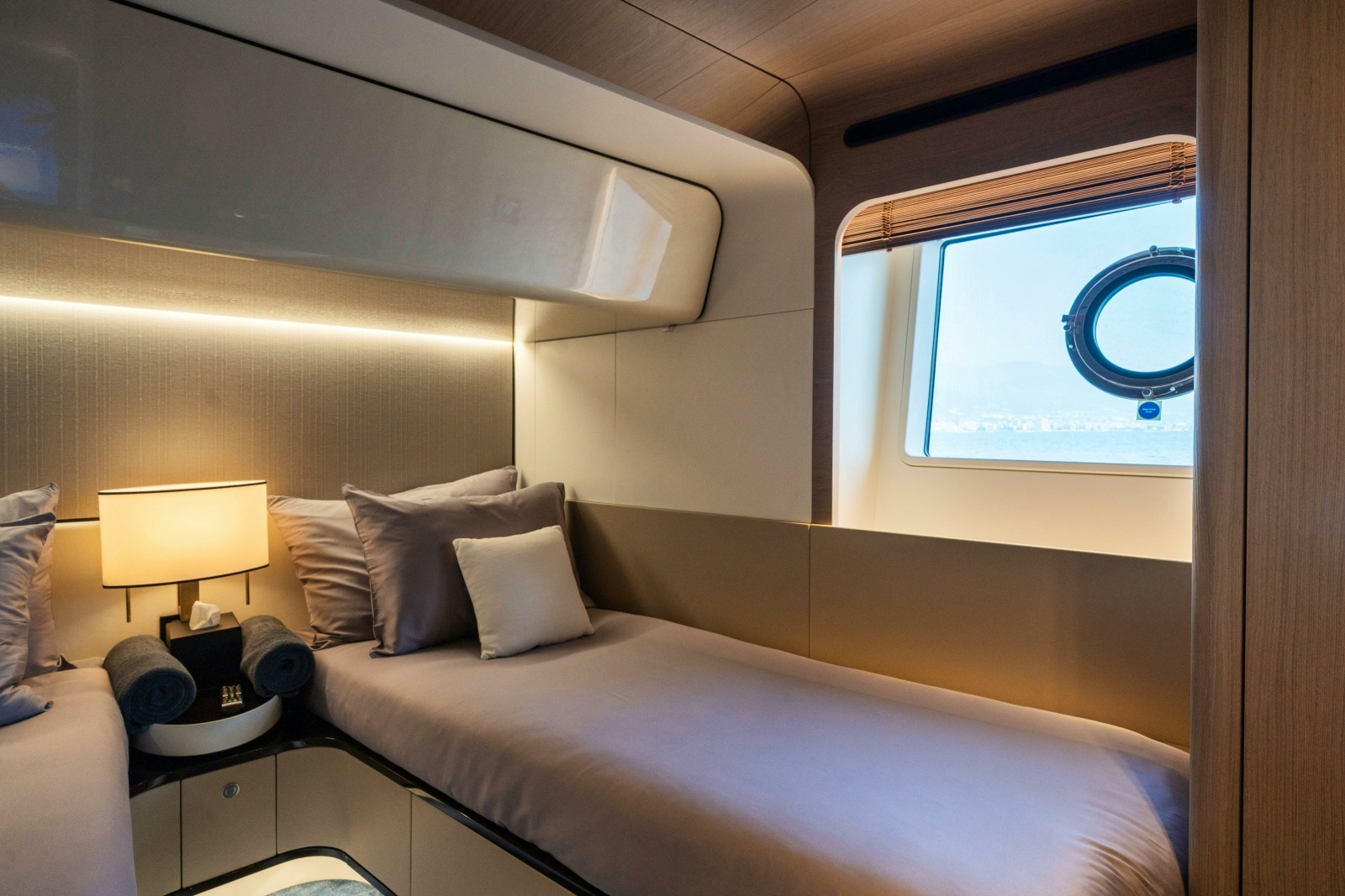 CHILLIN rsquo  88ft Azimut Yacht For Sale