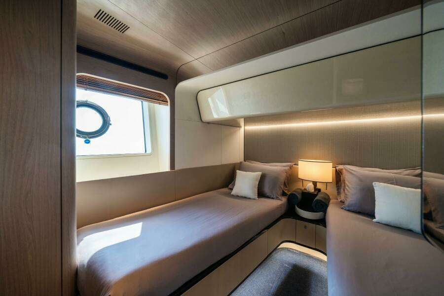 CHILLIN rsquo  88ft Azimut Yacht For Sale