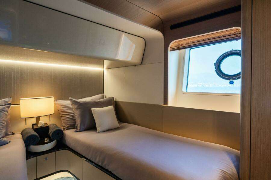 CHILLIN rsquo  88ft Azimut Yacht For Sale