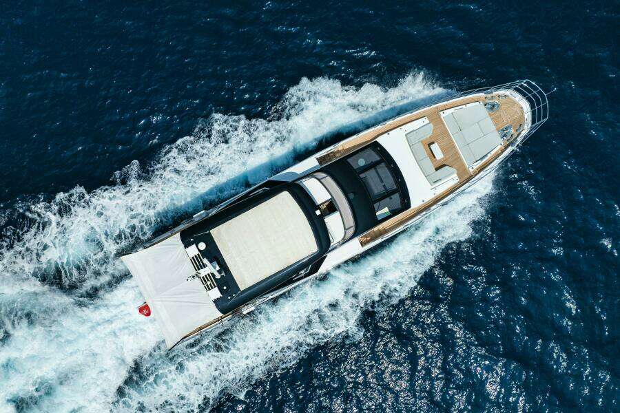 CHILLIN rsquo  88ft Azimut Yacht For Sale