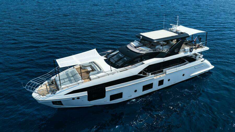 CHILLIN rsquo  88ft Azimut Yacht For Sale