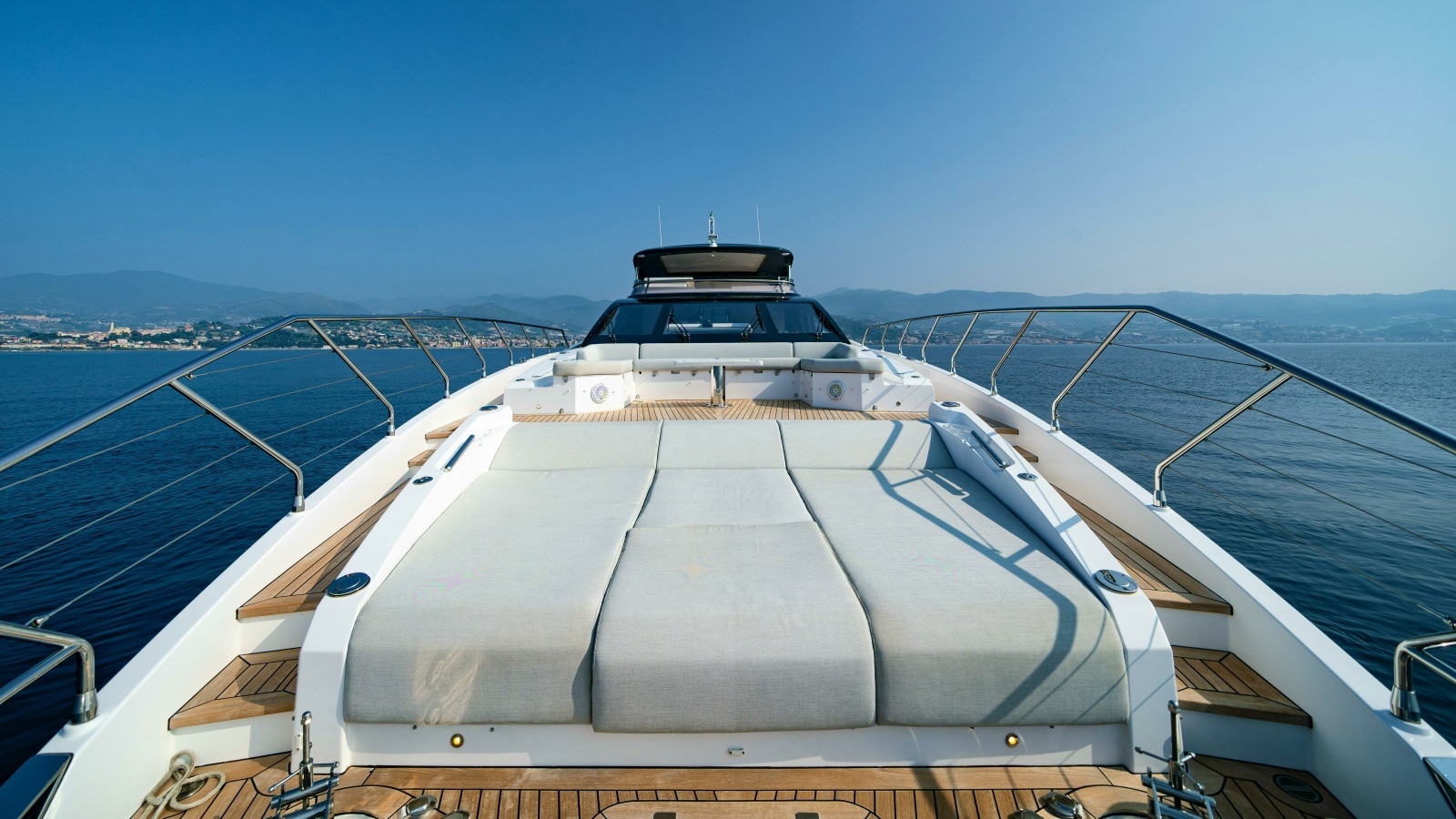 CHILLIN rsquo  88ft Azimut Yacht For Sale