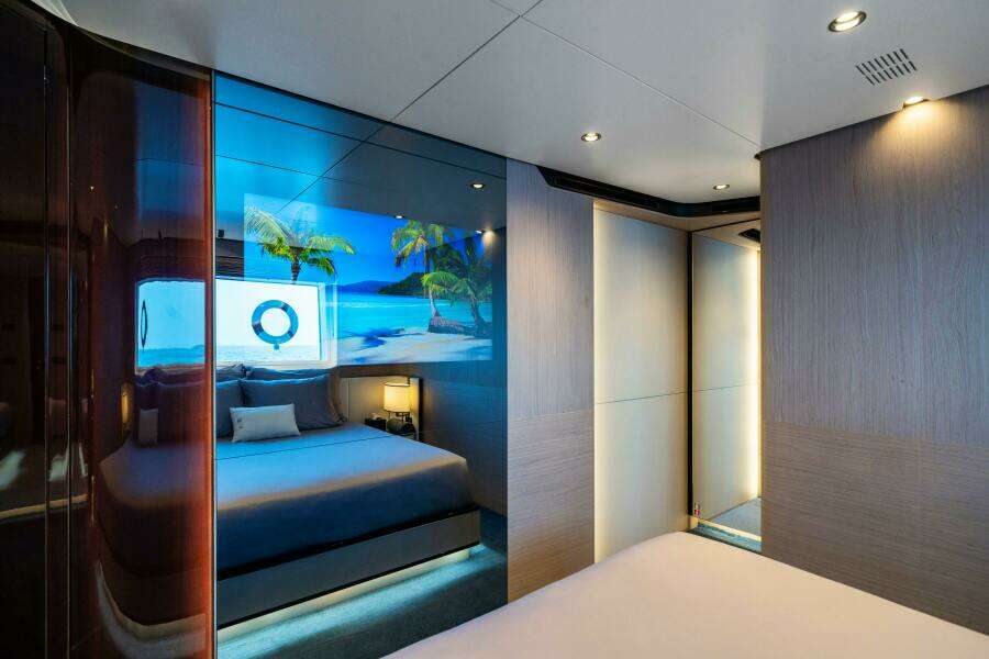 CHILLIN rsquo  88ft Azimut Yacht For Sale