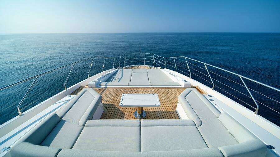 CHILLIN rsquo  88ft Azimut Yacht For Sale
