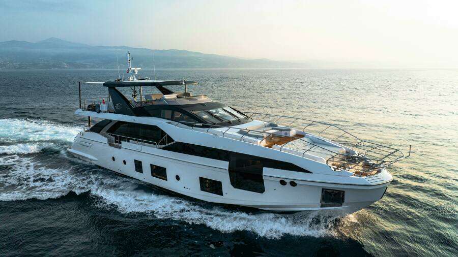 CHILLIN rsquo  88ft Azimut Yacht For Sale