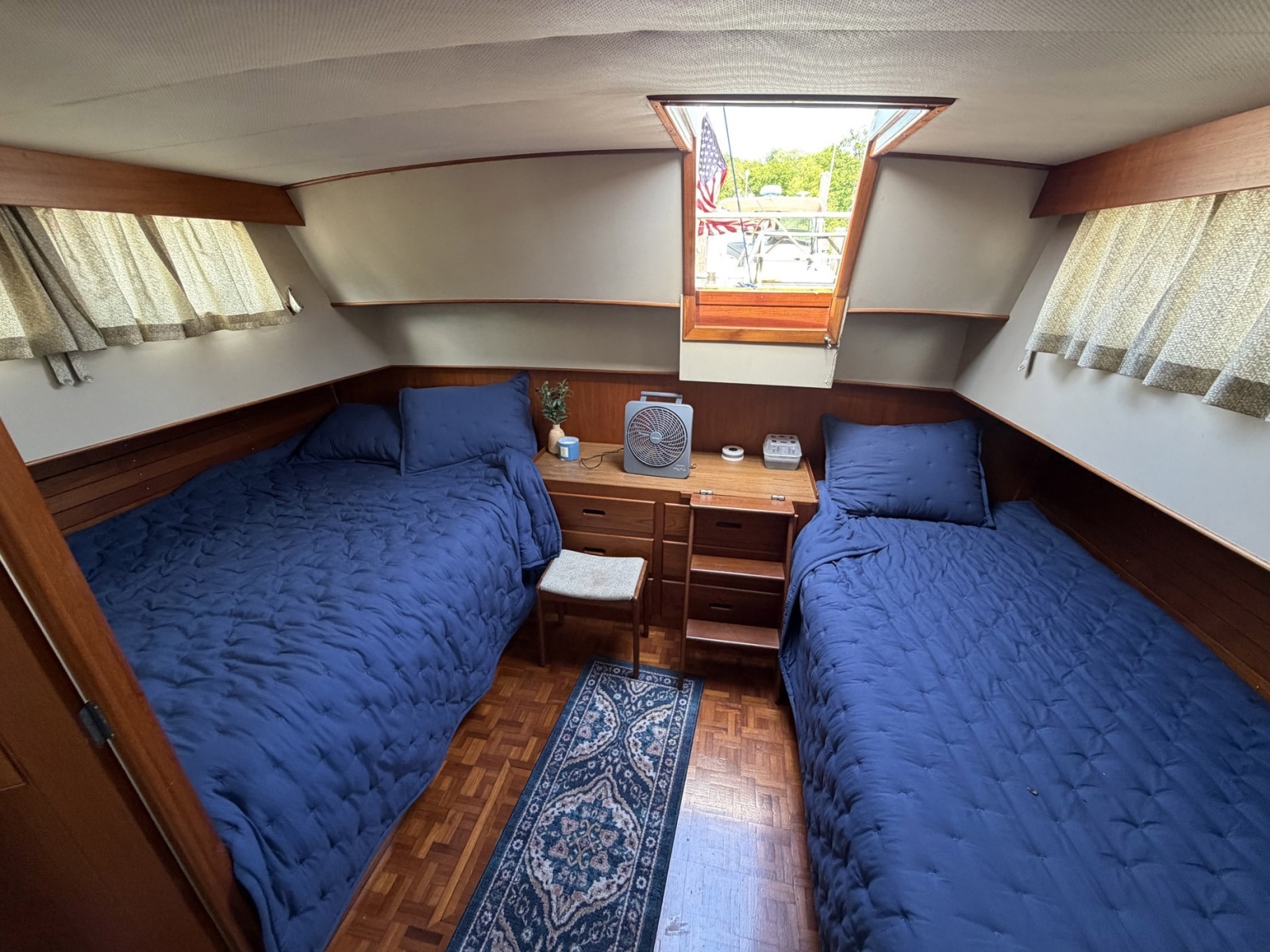1986 Grand Banks Classic