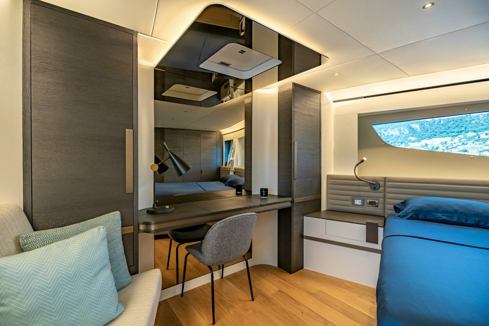 84' 2021 Numarine Numarine 26XP