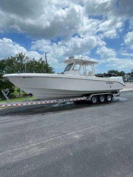 32ft Everglades Yacht For Sale