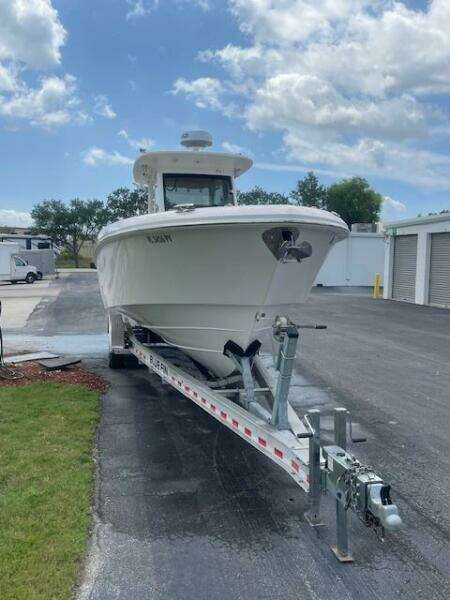 32ft Everglades Yacht For Sale