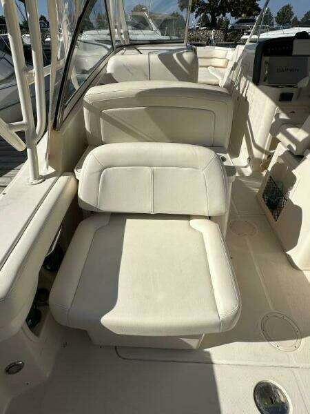 30ft Grady White Yacht For Sale