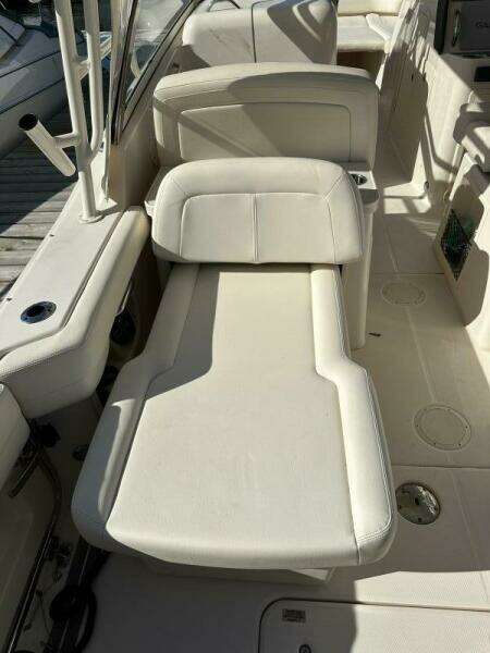30ft Grady White Yacht For Sale