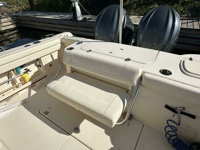 30ft Grady White Yacht For Sale