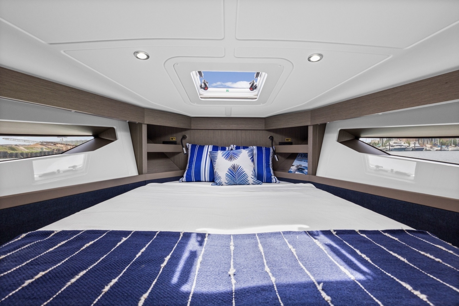 2022 Beneteau 41 Grand Turismo War Downs Eagle Master Stateroom (1)