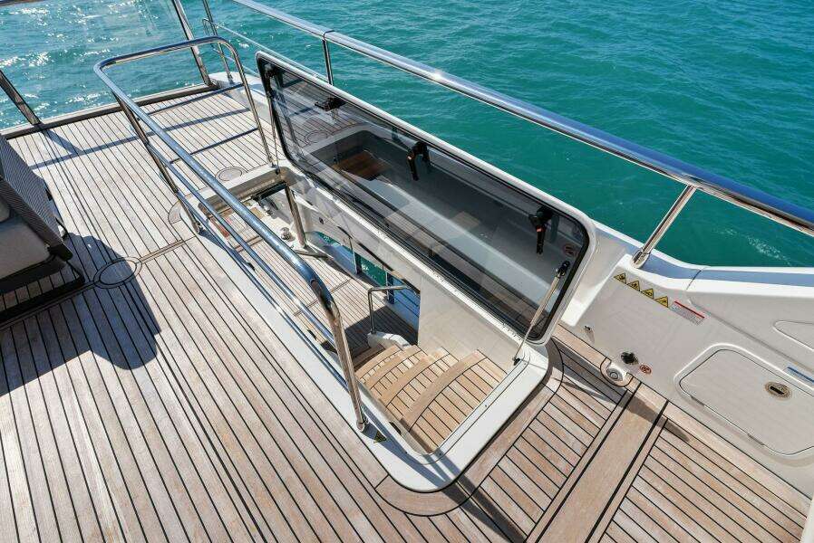 2026 Absolute 70 Navetta