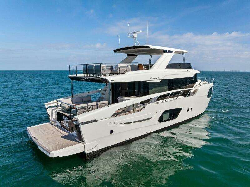 2026 Absolute 70 Navetta - Profile