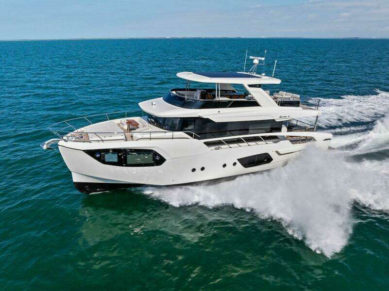 2026 Absolute 70 Navetta - Profile 