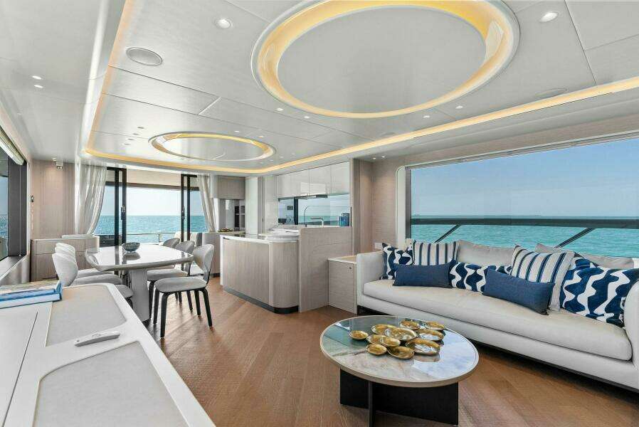 2026 Absolute 70 Navetta - Salon