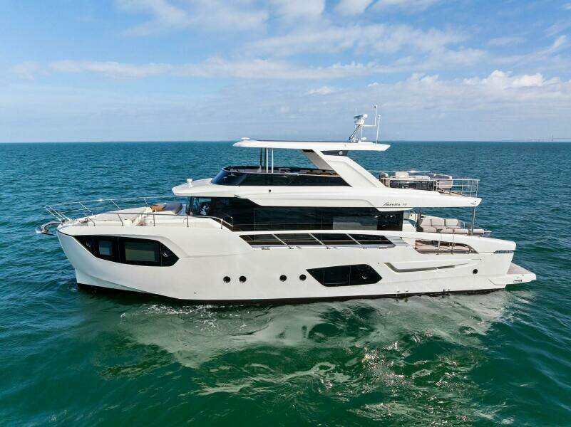 2026 Absolute 70 Navetta - Profile