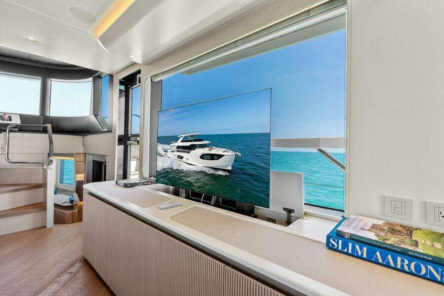 2026 Absolute 70 Navetta