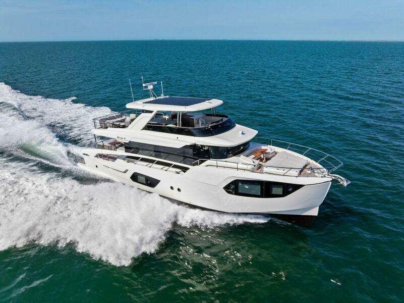 2026 Absolute 70 Navetta - Profile