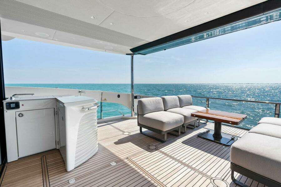 2026 Absolute 70 Navetta - Aft Deck