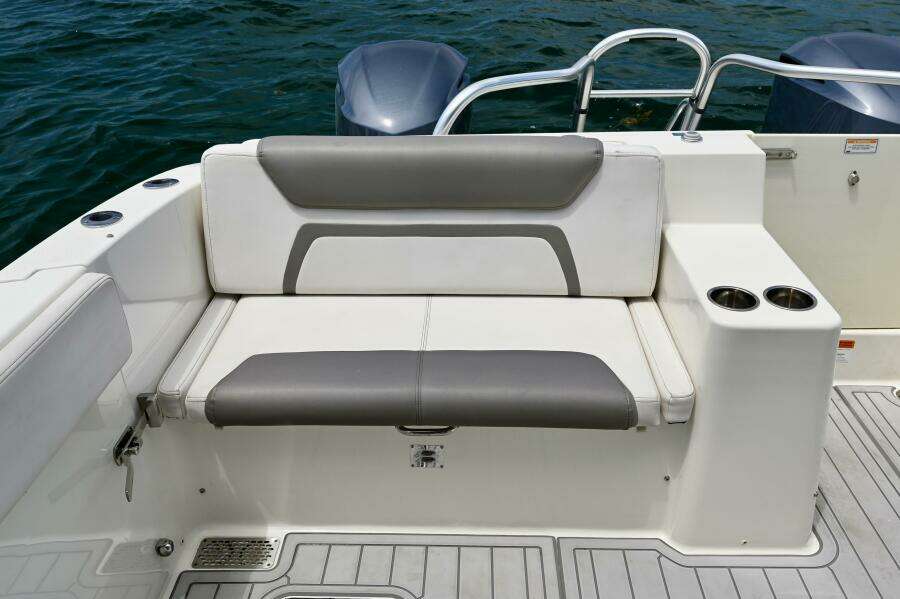 32ft World Cat Yacht For Sale