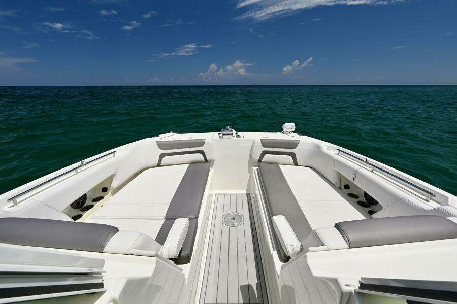 32ft World Cat Yacht For Sale