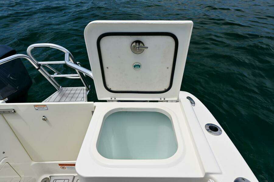 32ft World Cat Yacht For Sale