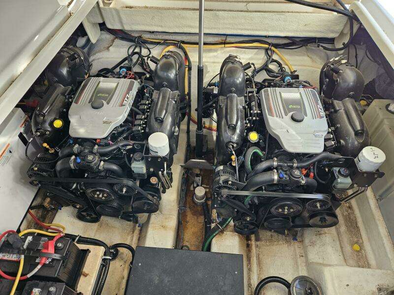 Second Half 35ft Monterey Yacht For Sale