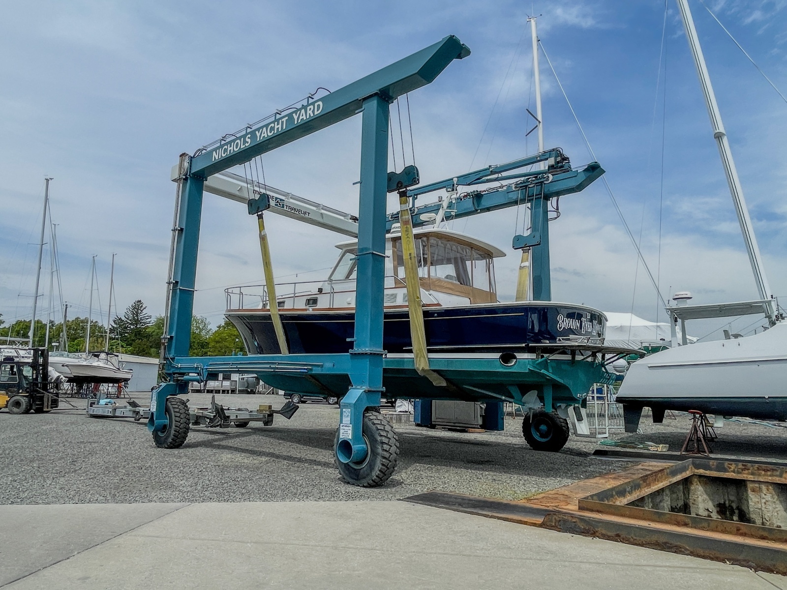 2001 Grand Banks Eastbay 38HX travel lifted