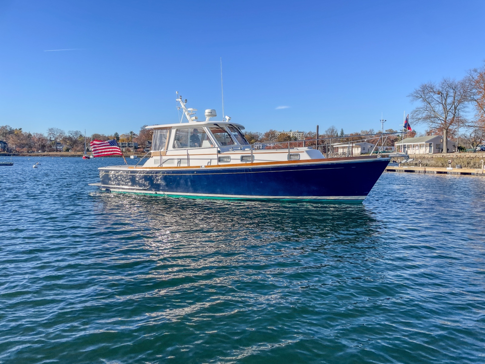 2001 Grand Banks Eastbay 38HX starboard forward quarter