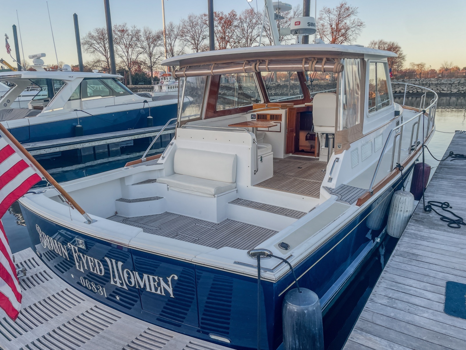 2001 Grand Banks Eastbay 38HX starboard aft deck