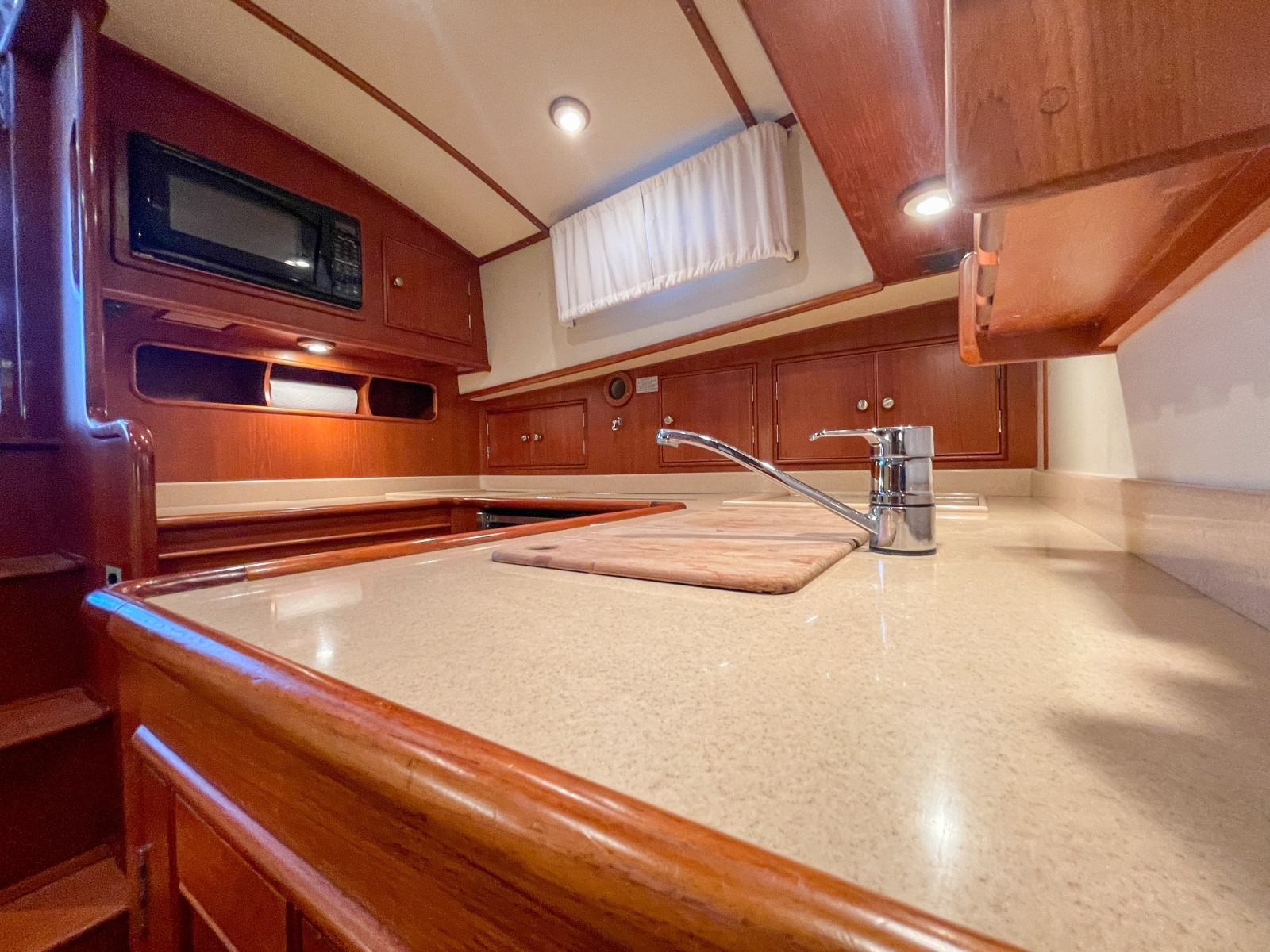 2001 Grand Banks Eastbay 38HX galley
