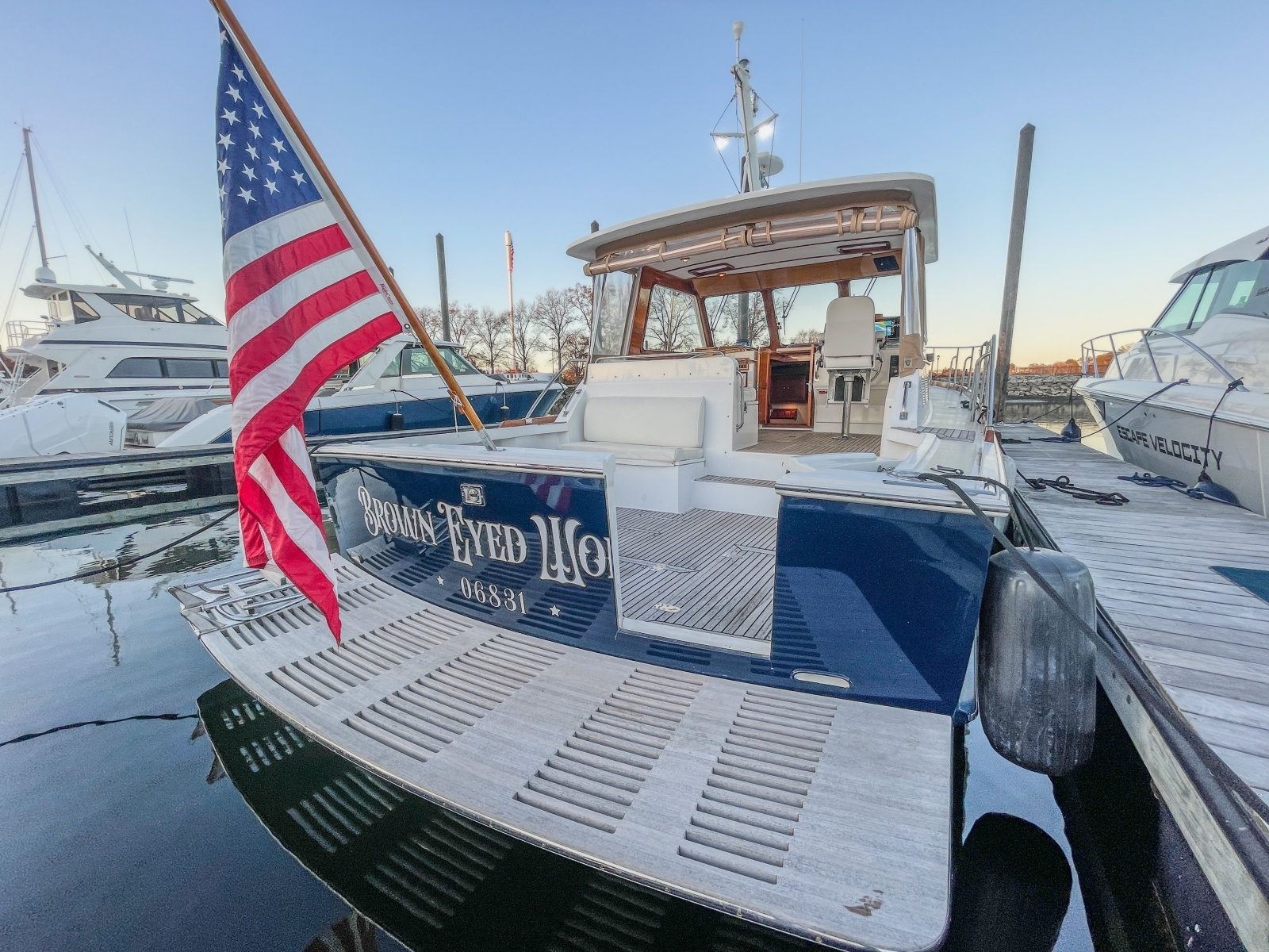 2001 Grand Banks Eastbay 38HX starboard swim platform
