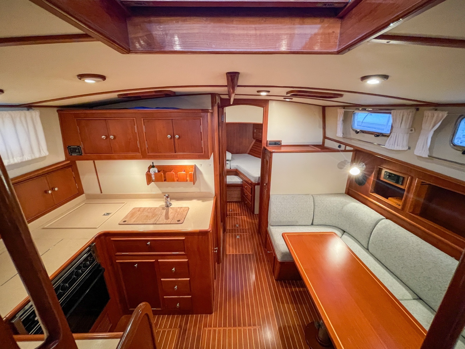 2001 Grand Banks Eastbay 38HX  salon and galley