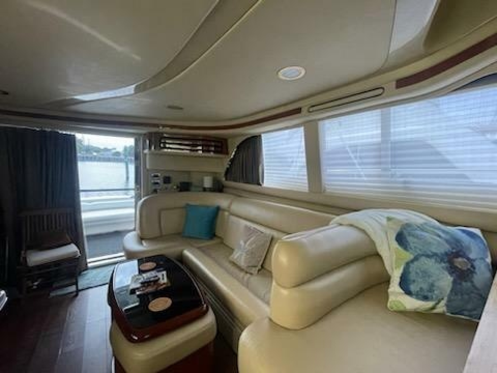 2003 Sea Ray 480 Sedan Bridge