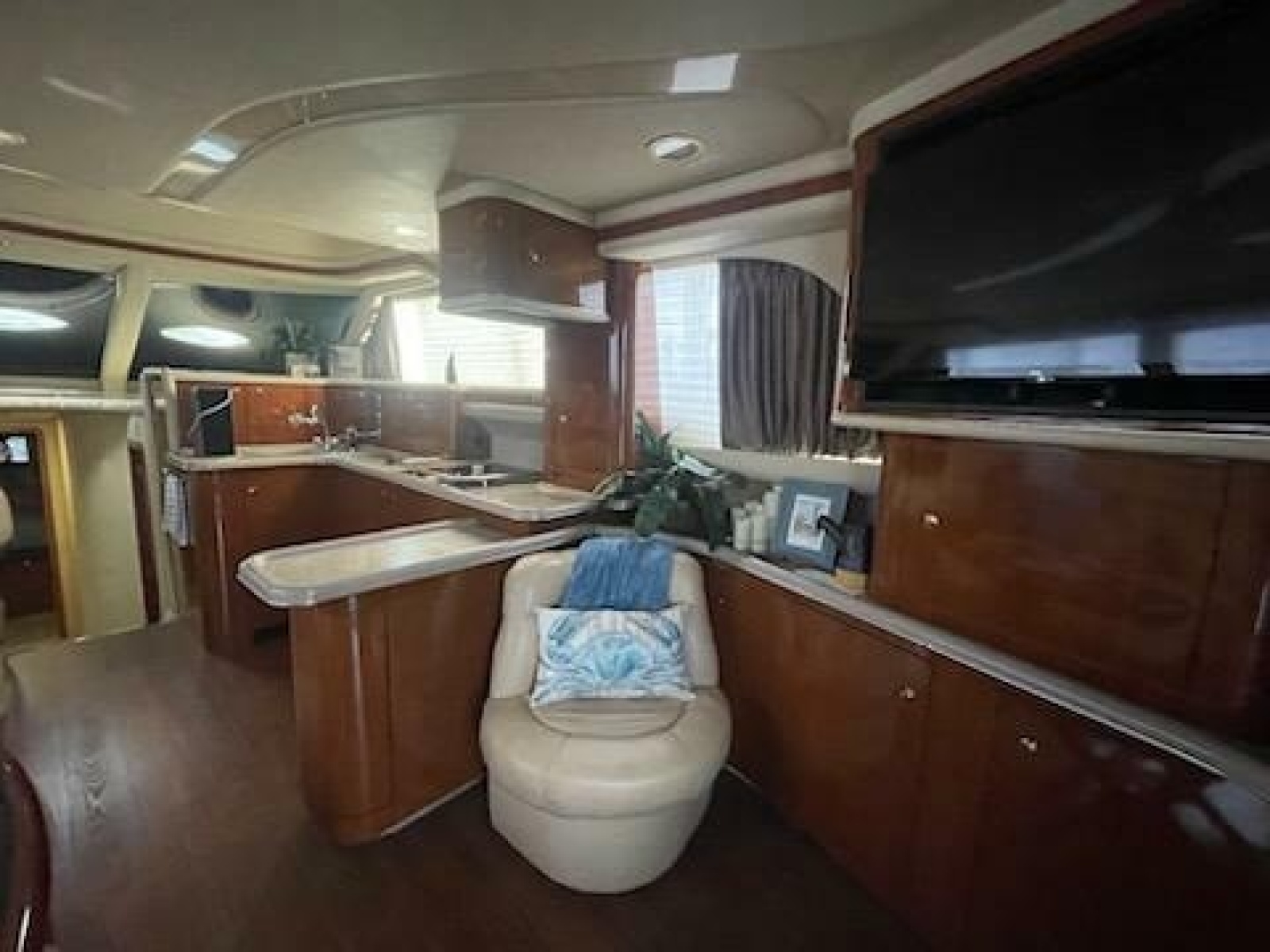 2003 Sea Ray 480 Sedan Bridge