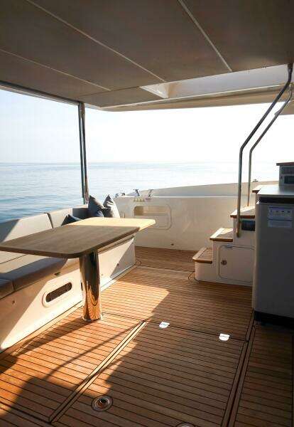 58ft Absolute Yacht For Sale