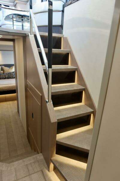 58ft Absolute Yacht For Sale