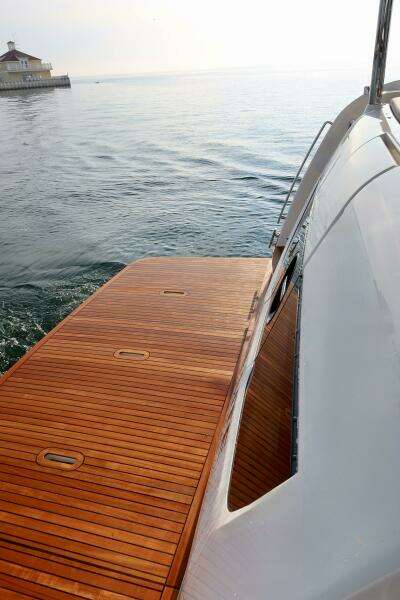 58ft Absolute Yacht For Sale