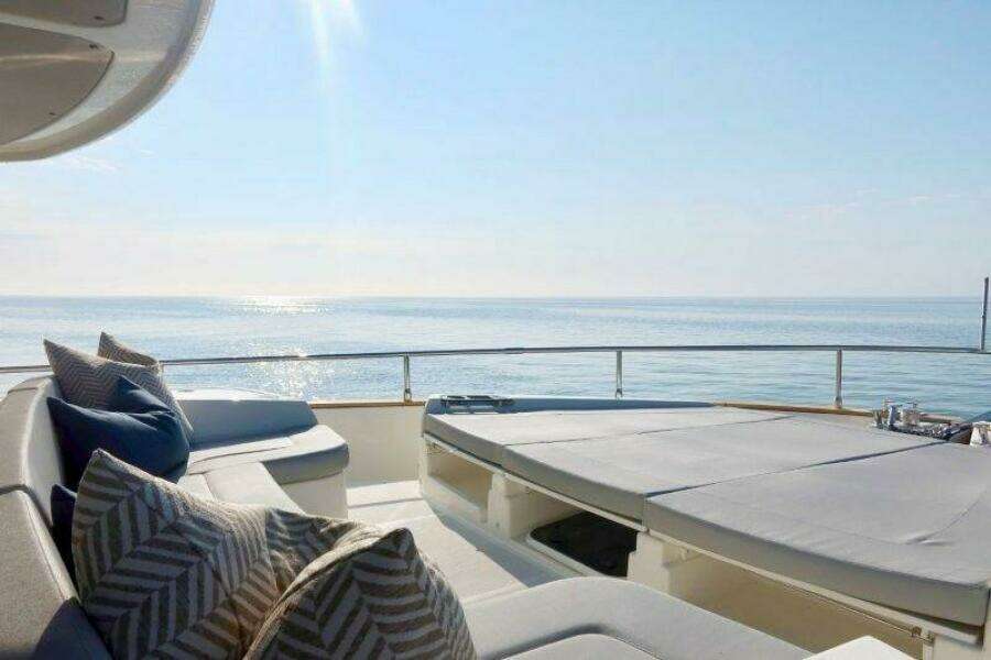 58ft Absolute Yacht For Sale