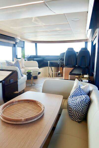 58ft Absolute Yacht For Sale