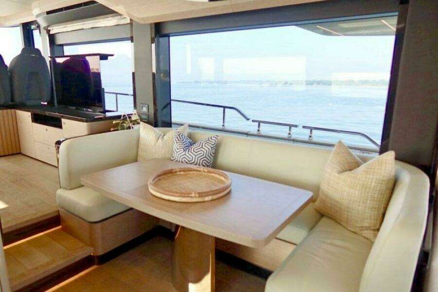 58ft Absolute Yacht For Sale