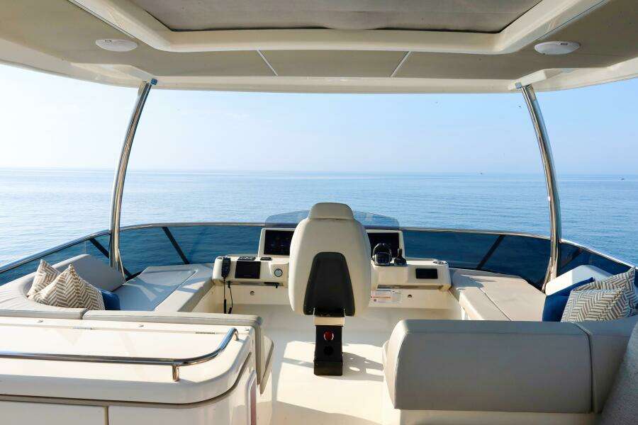 58ft Absolute Yacht For Sale