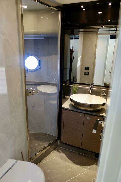 58ft Absolute Yacht For Sale